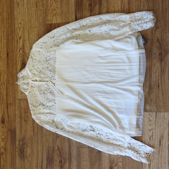 SOLD - Picture 4 of 6